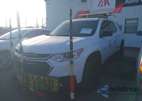 2021 Chevrolet Traverse Fwd Ls z USA, uszkodzony, nr VIN 1GNERFKW7MJ137847